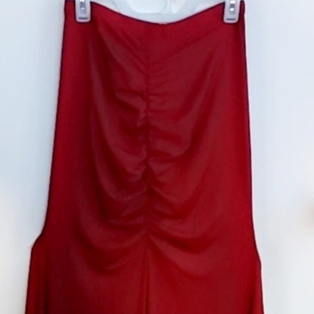 Chic Red Women's Skirt Set